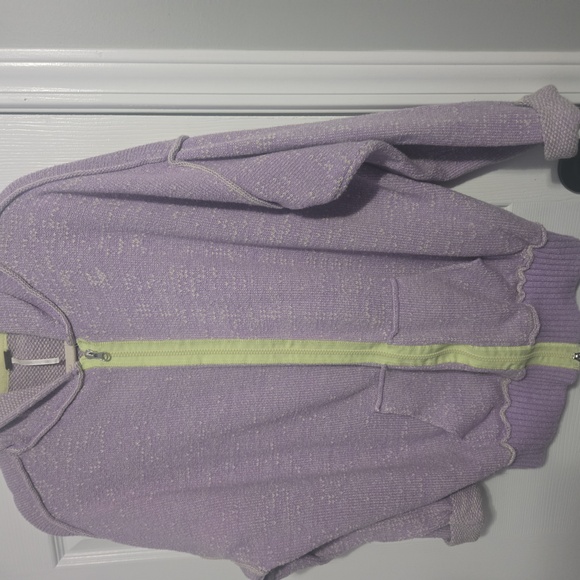 Free People - Picture 4 of 6